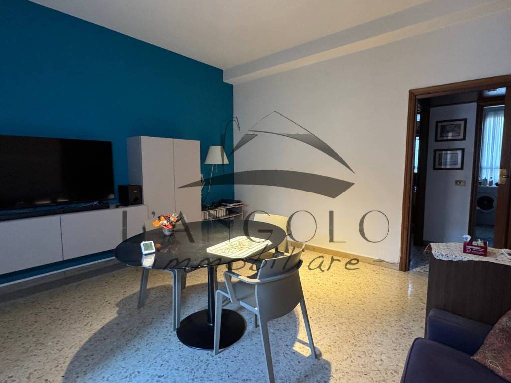 appartamento in vendita a Milano in zona Forze Armate