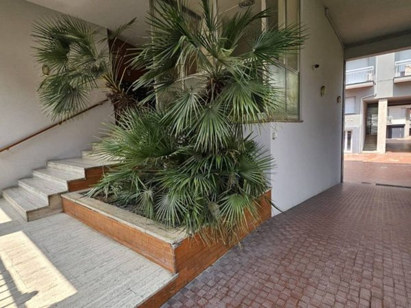 appartamento in vendita a Milano in zona Quarto Oggiaro
