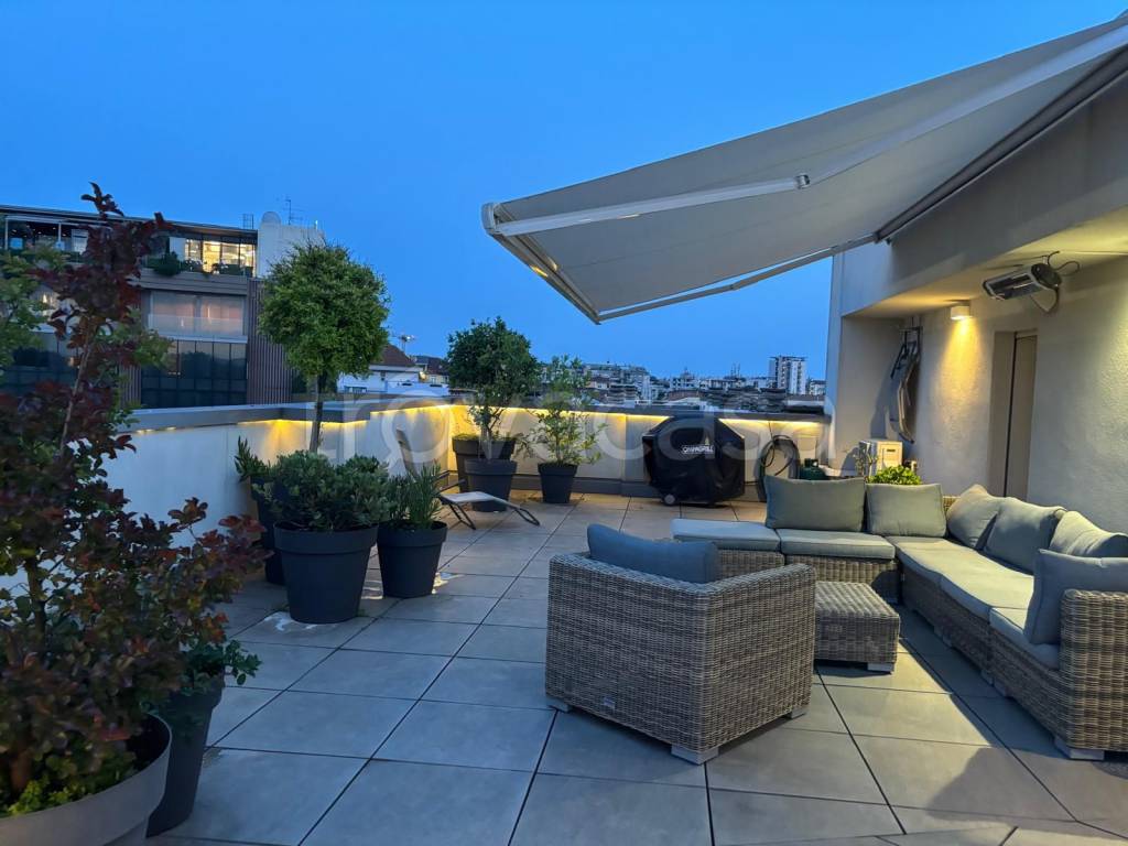 appartamento in vendita a Milano in zona Brera