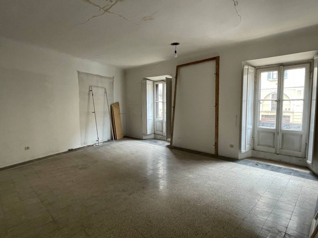 appartamento in vendita a Milano in zona Porta Genova