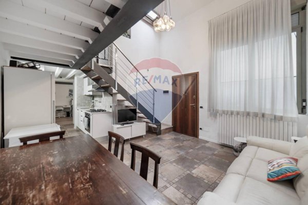 appartamento in vendita a Milano in zona Guastalla