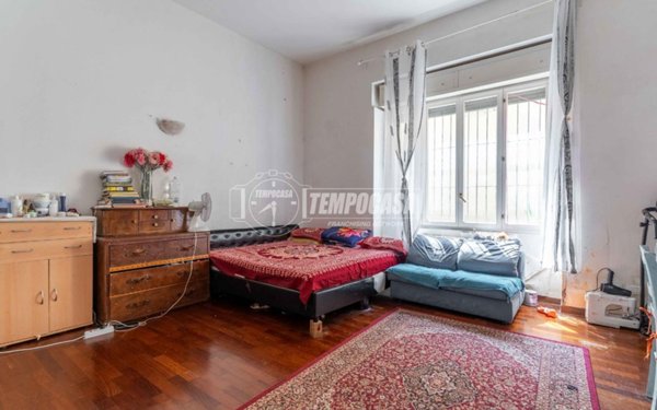 appartamento in vendita a Milano in zona Morivione