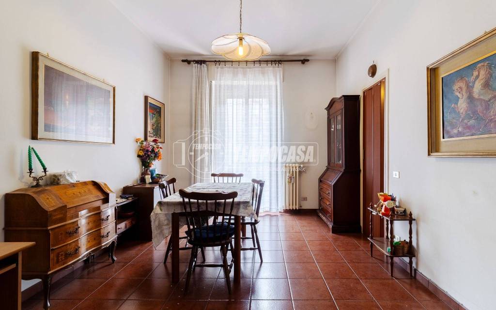 appartamento in vendita a Milano in zona Corvetto