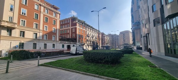 appartamento in vendita a Milano in zona Porta Garibaldi