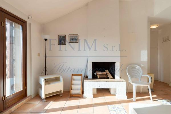 appartamento in vendita a Milano in zona Lorenteggio