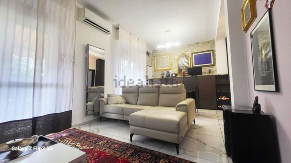 appartamento in vendita a Milano in zona Loreto