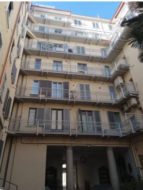 locale di sgombero in vendita a Milano in zona Centro Storico