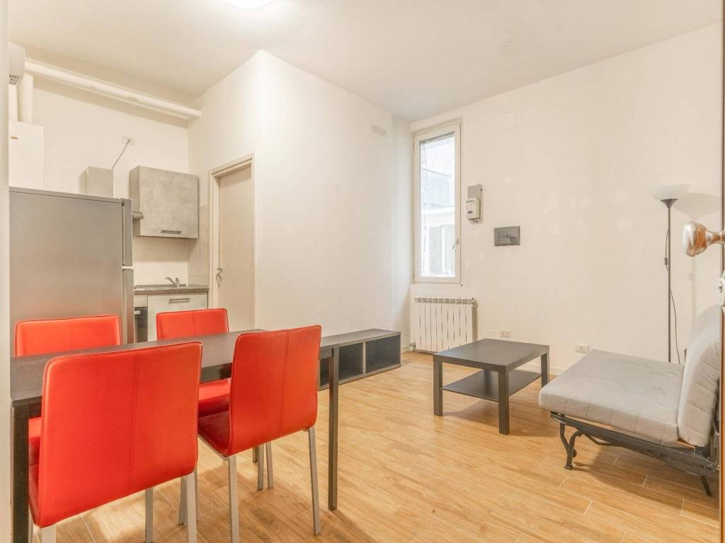 appartamento in vendita a Milano in zona Porta Vittoria