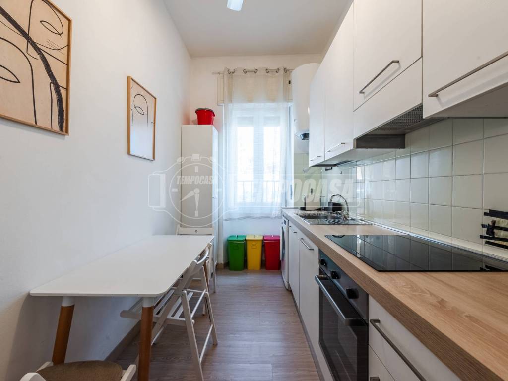appartamento in vendita a Milano in zona Lorenteggio