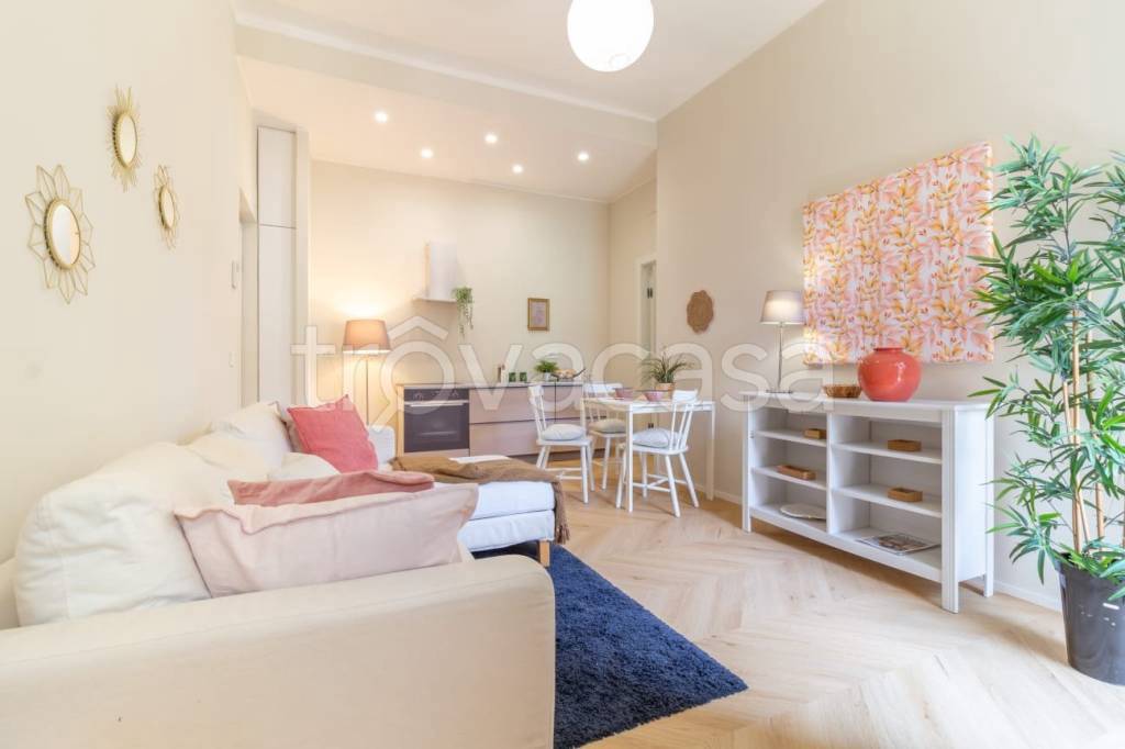 appartamento in vendita a Milano in zona Città Studi