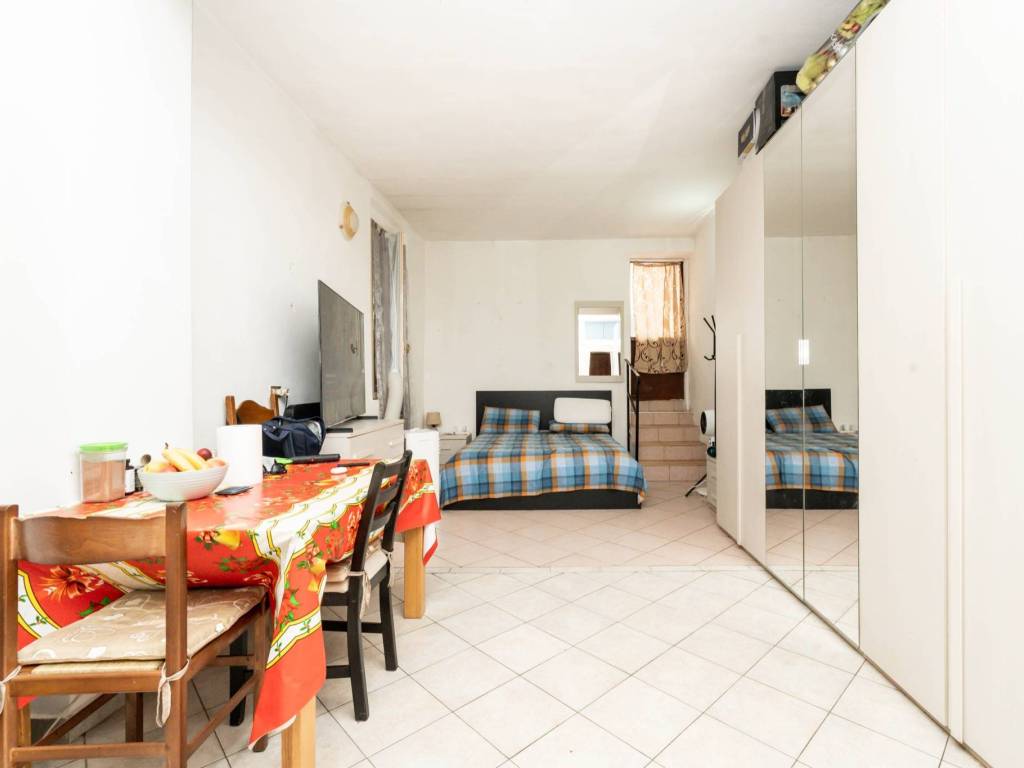 appartamento in vendita a Milano in zona Crescenzago