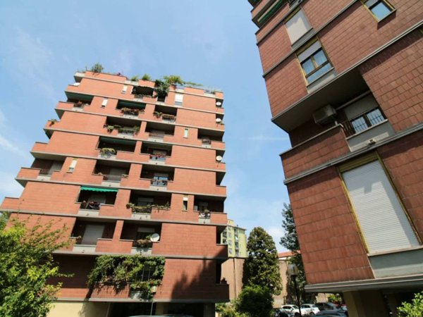 appartamento in vendita a Milano in zona Adriano