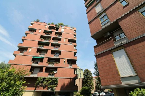 appartamento in vendita a Milano in zona Rottole