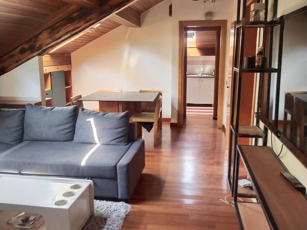 appartamento in vendita a Milano in zona Centro Direzionale