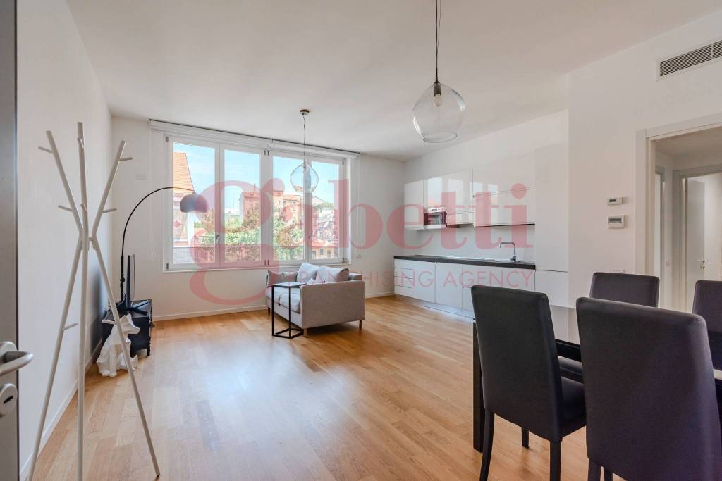 appartamento in vendita a Milano in zona Solari