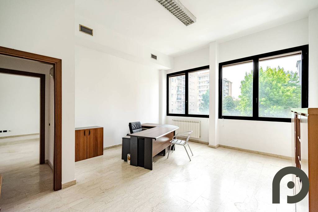 ufficio in vendita a Milano in zona Centro Storico