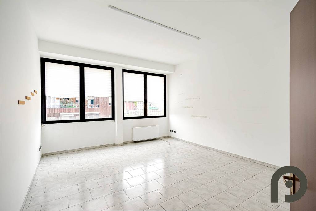 ufficio in vendita a Milano
