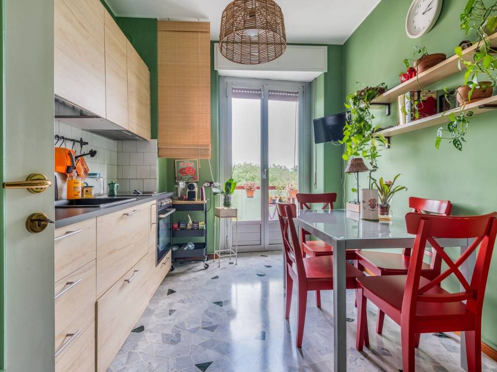 appartamento in vendita a Milano in zona Vigentino
