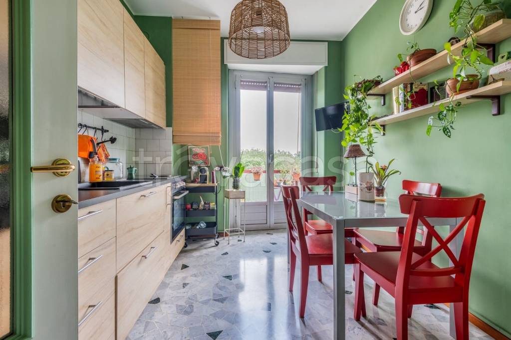 appartamento in vendita a Milano in zona Vigentino