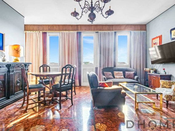 appartamento in vendita a Milano in zona Maggiolina