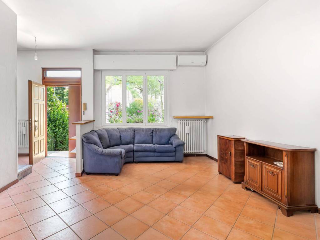 casa indipendente in vendita a Milano in zona Trenno