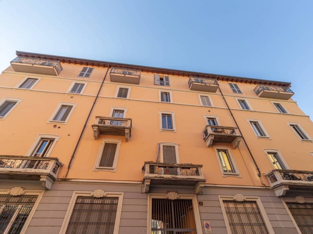 appartamento in vendita a Milano in zona Vigentino