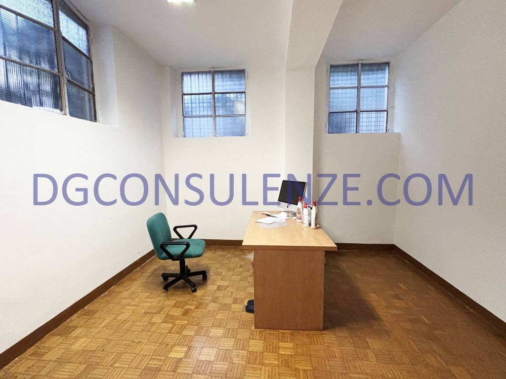 appartamento in vendita a Milano in zona Guastalla