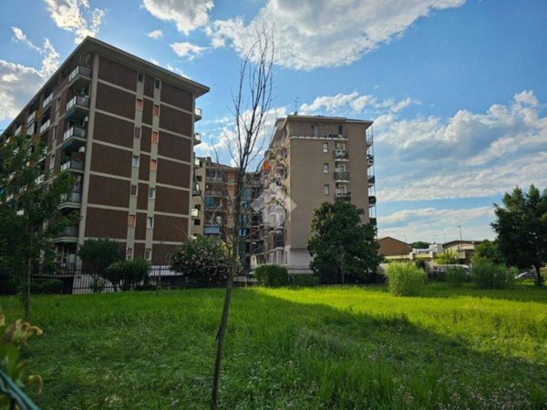 appartamento in vendita a Milano in zona Niguarda
