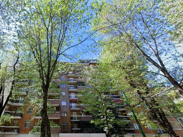 appartamento in vendita a Milano in zona Isola