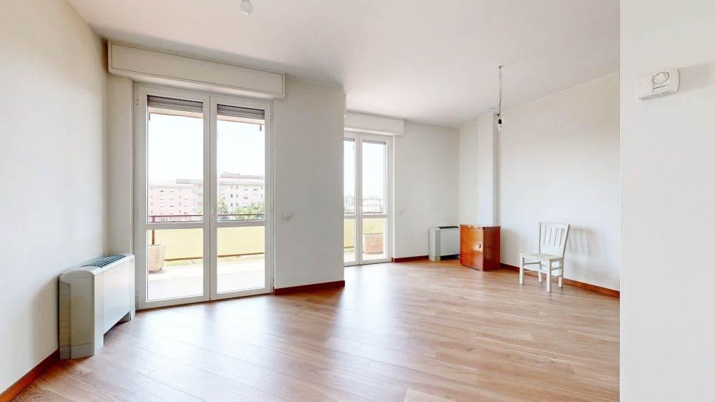 appartamento in vendita a Milano in zona Monluè