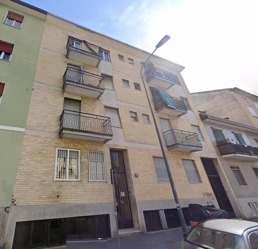appartamento in vendita a Milano in zona Baggio