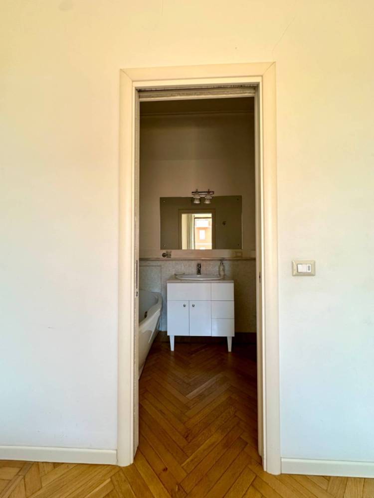 appartamento in vendita a Milano in zona Porta Romana