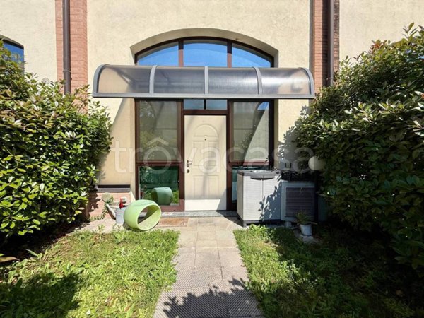 appartamento in vendita a Milano in zona Vigentino