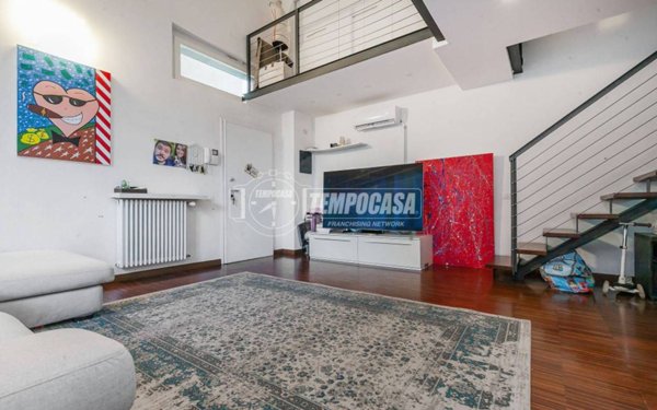 appartamento in vendita a Milano in zona Bovisa