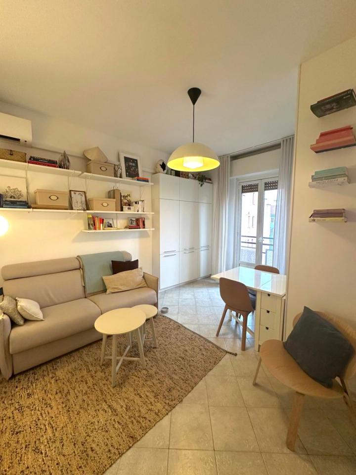 appartamento in vendita a Milano in zona Rottole
