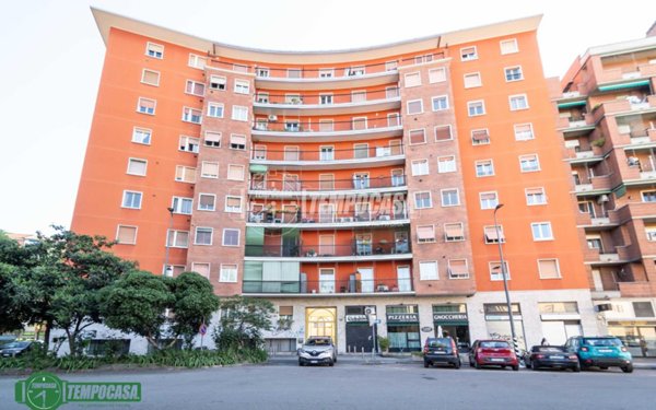 appartamento in vendita a Milano in zona Rottole