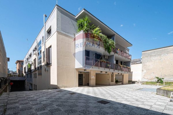 appartamento in vendita a Milano in zona Garegnano