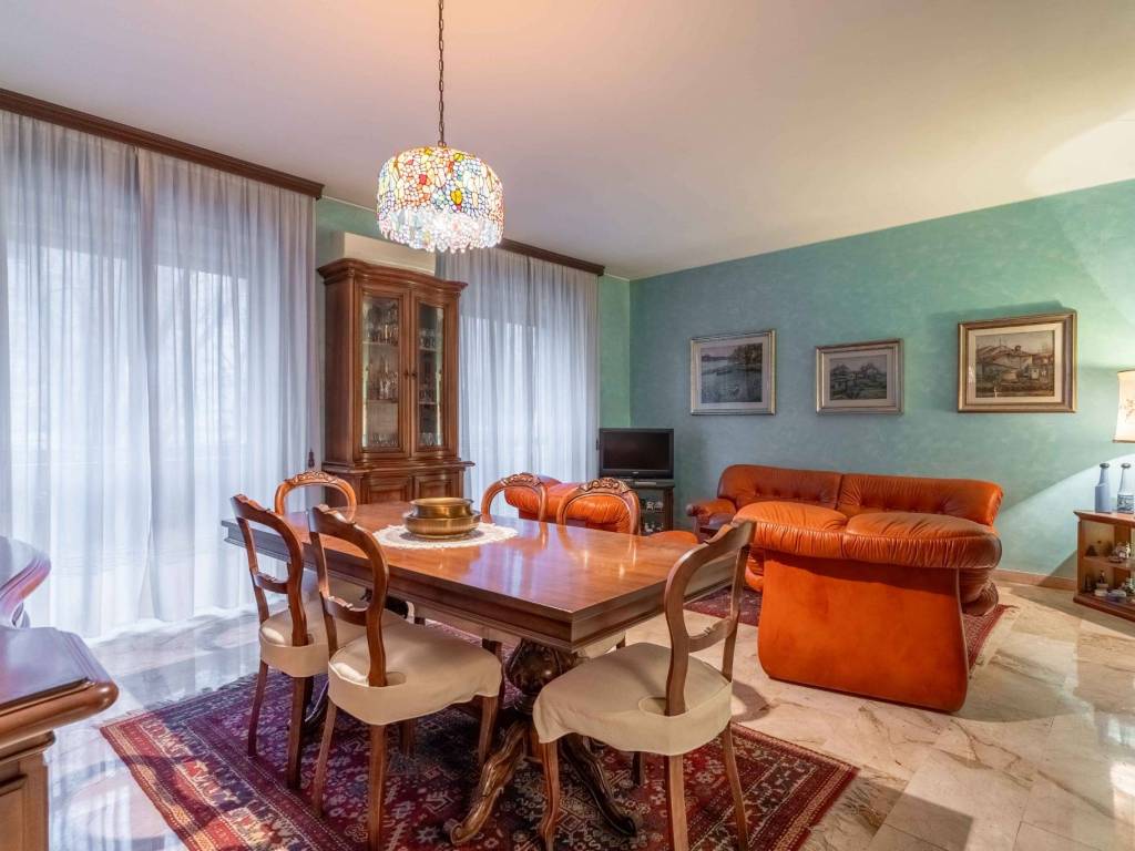 appartamento in vendita a Milano in zona Città Studi
