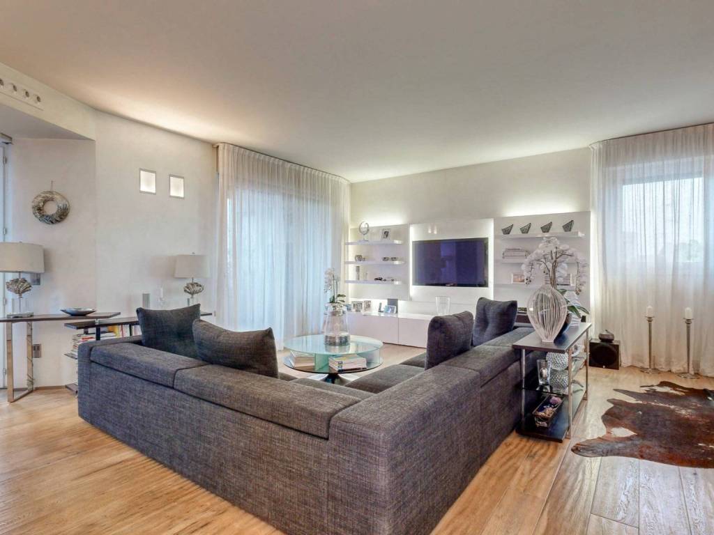 appartamento in vendita a Milano in zona Porta Vittoria