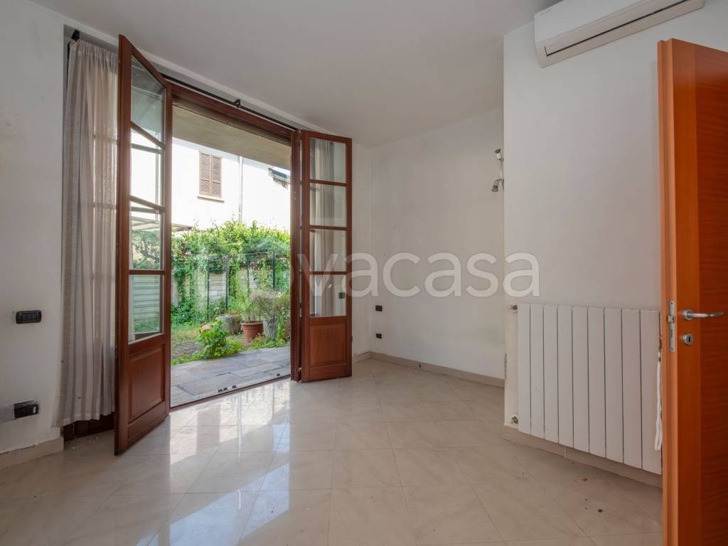 appartamento in vendita a Milano in zona Quarto Cagnino