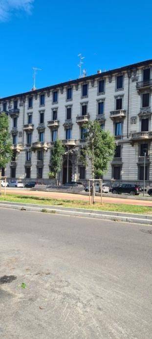 appartamento in vendita a Milano in zona Città Studi