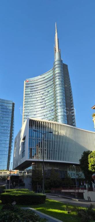 appartamento in vendita a Milano in zona Porta Garibaldi