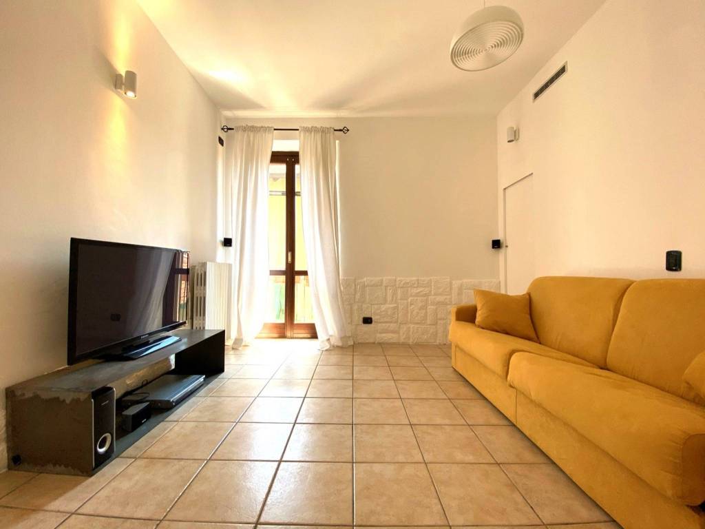 appartamento in vendita a Milano in zona Chiesa Rossa