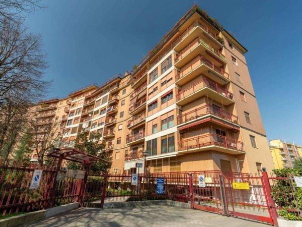 appartamento in vendita a Milano in zona Barona