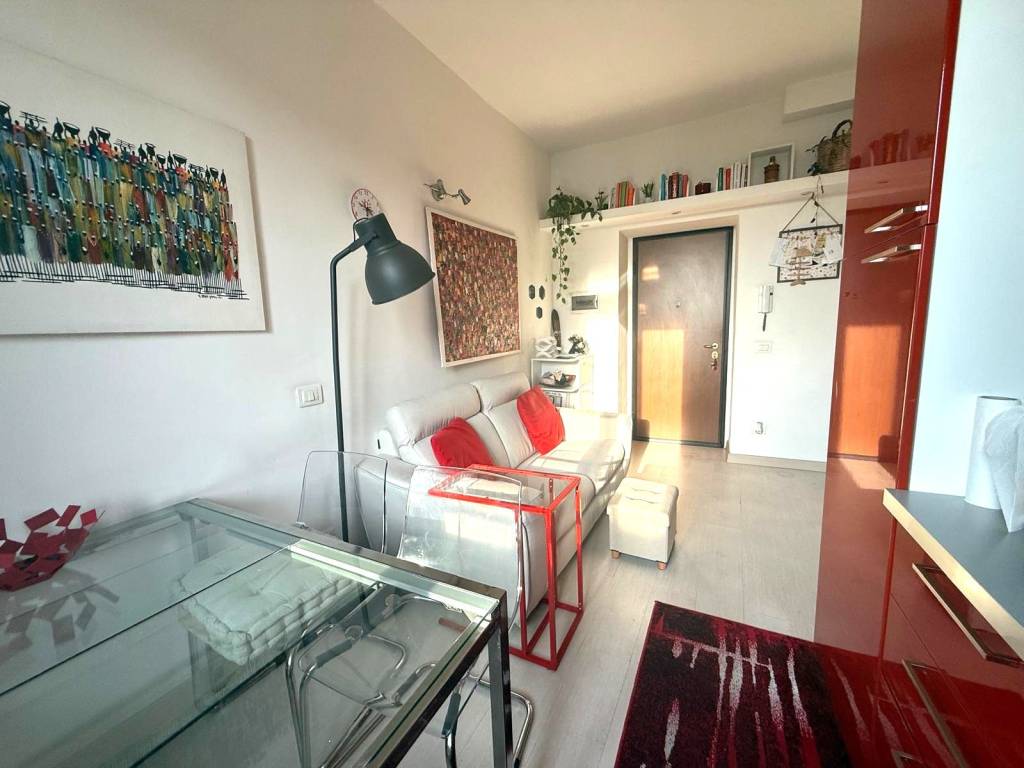 appartamento in vendita a Milano in zona Piazzale Lodi