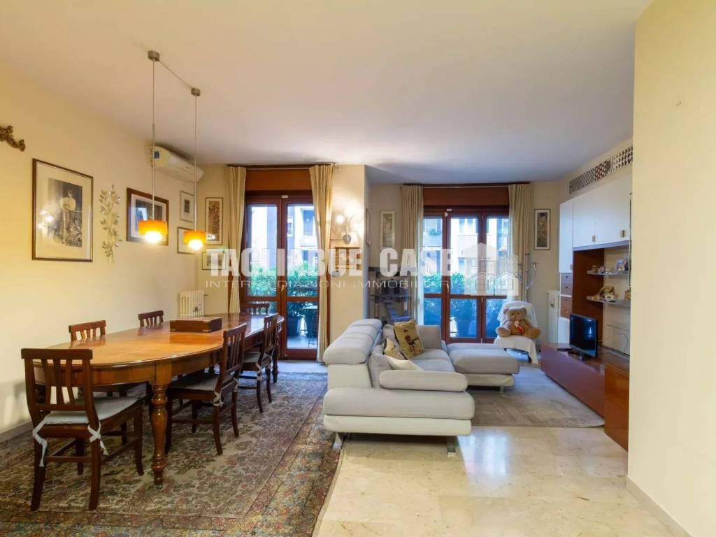 appartamento in vendita a Milano in zona Porta Romana