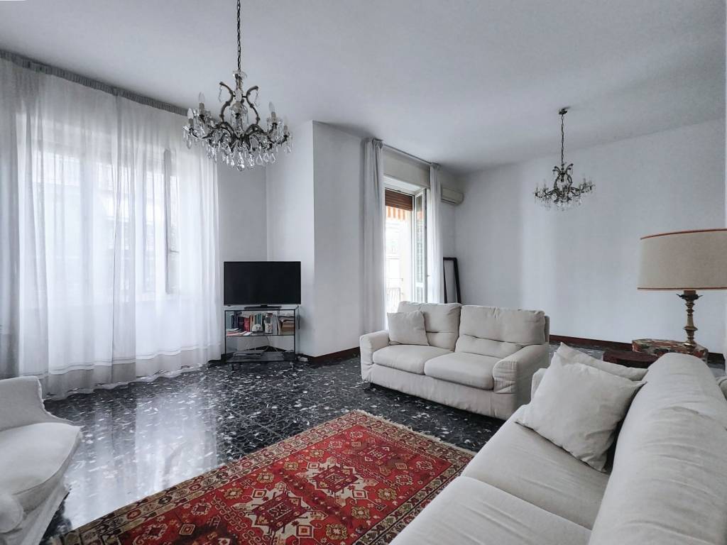 appartamento in vendita a Milano in zona Porta Garibaldi
