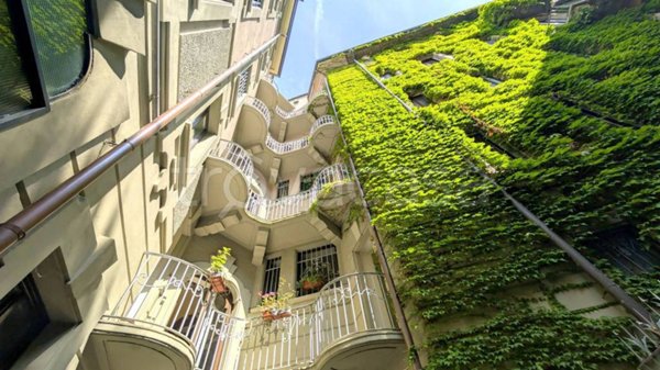 appartamento in vendita a Milano in zona Sant'Ambrogio