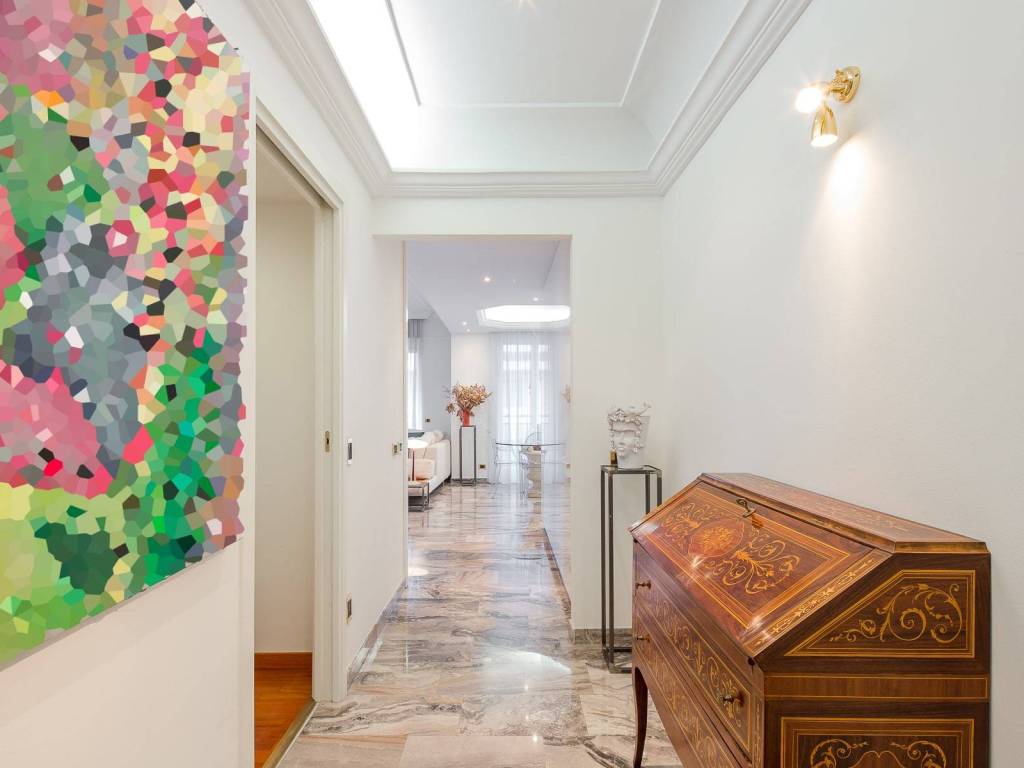 appartamento in vendita a Milano in zona Isola