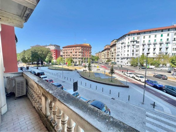appartamento in vendita a Milano in zona Solari